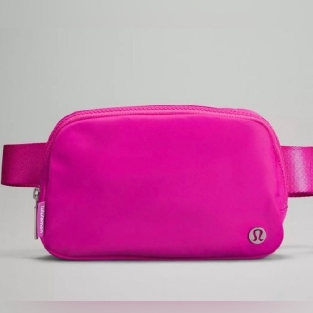 Sonic Pink Everywhere Belt Bag